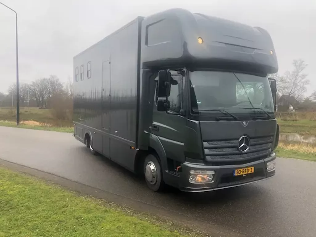 MERCEDES-BENZ ATEGO 816 Paardenvrachtwagen * NIEUWE OPBOUW *